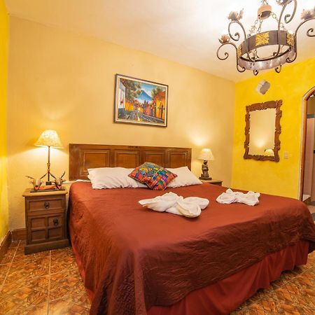 Hotel Gran Plaza Euromaya Antigua Εξωτερικό φωτογραφία