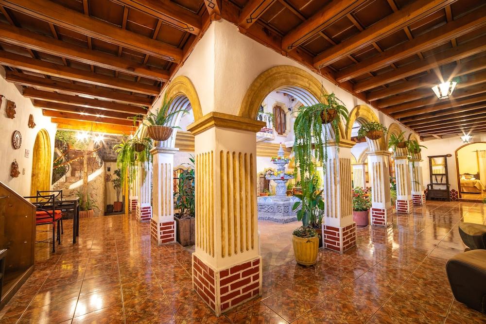 Hotel Gran Plaza Euromaya Antigua Εξωτερικό φωτογραφία
