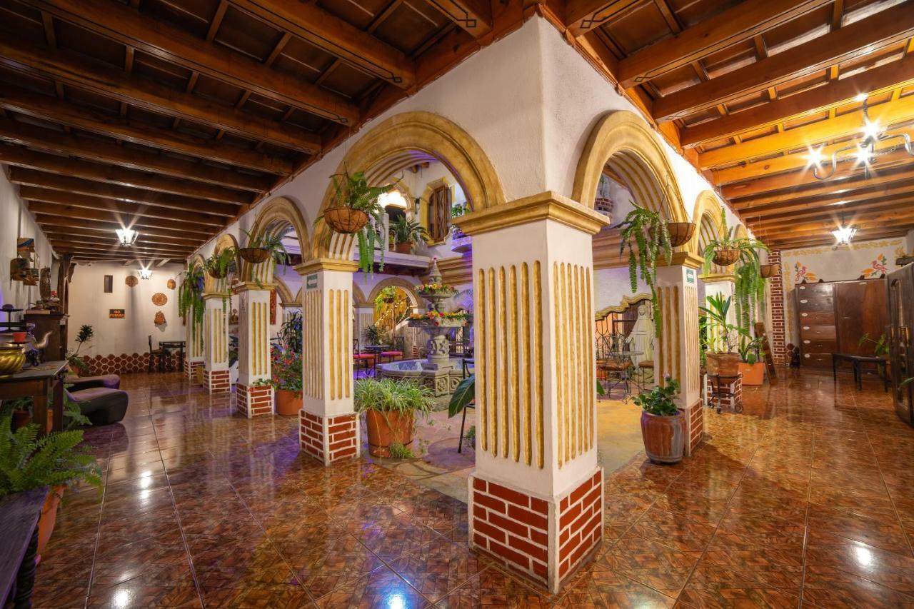 Hotel Gran Plaza Euromaya Antigua Εξωτερικό φωτογραφία